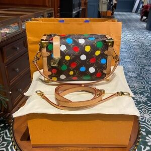 N16 Slightly Used Louis Vuitton Yayoi Kusama Side Trunk Handbag with a Chip